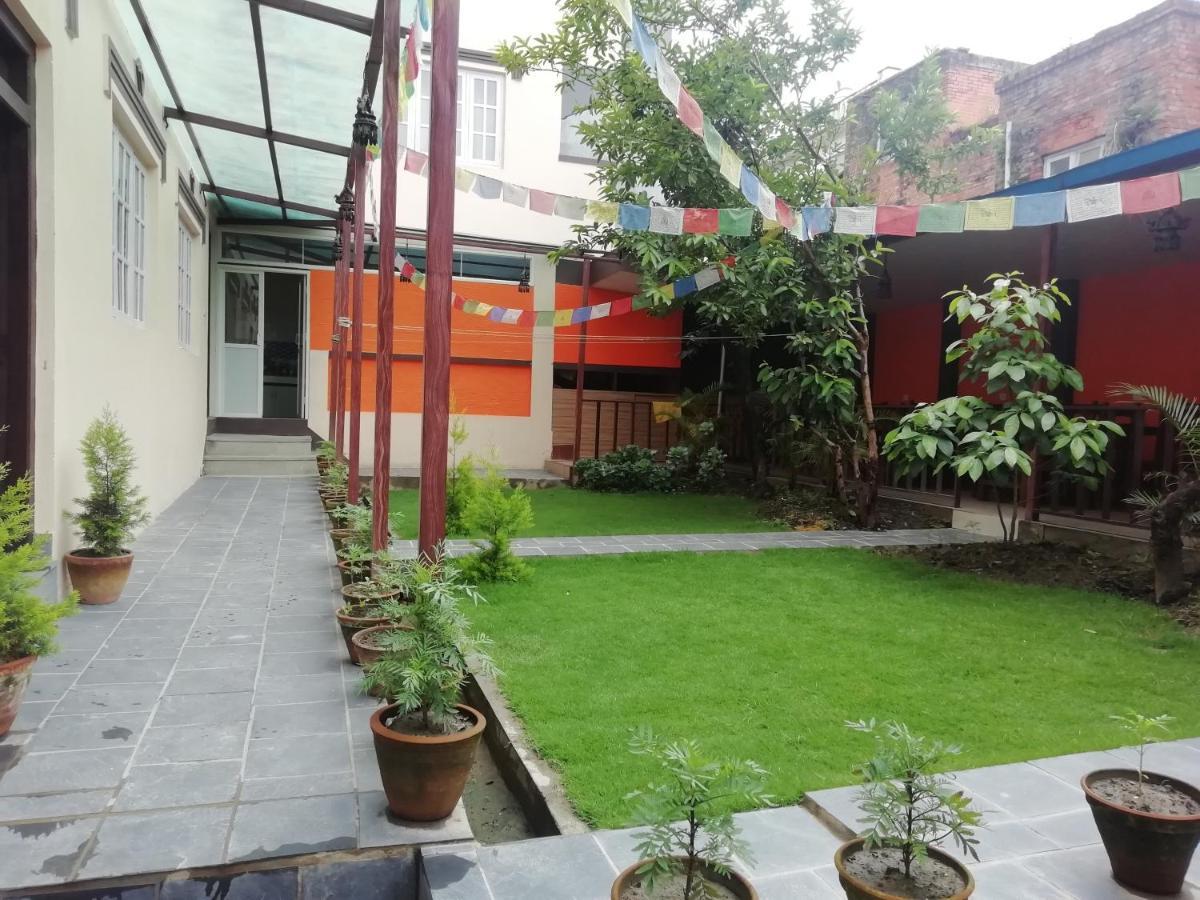 Hotel Chhimeki Катманду Екстериор снимка