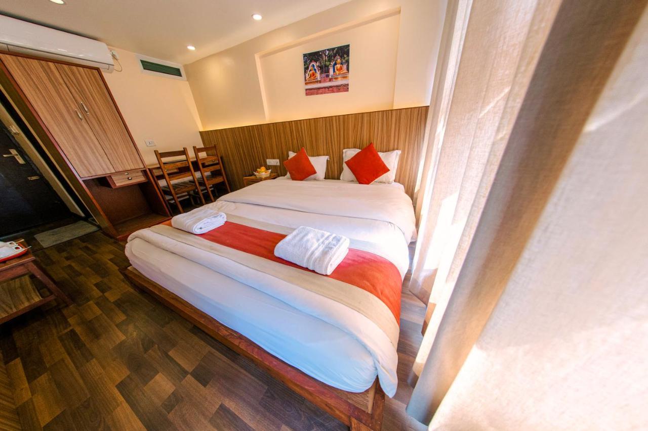 Hotel Chhimeki Катманду Екстериор снимка