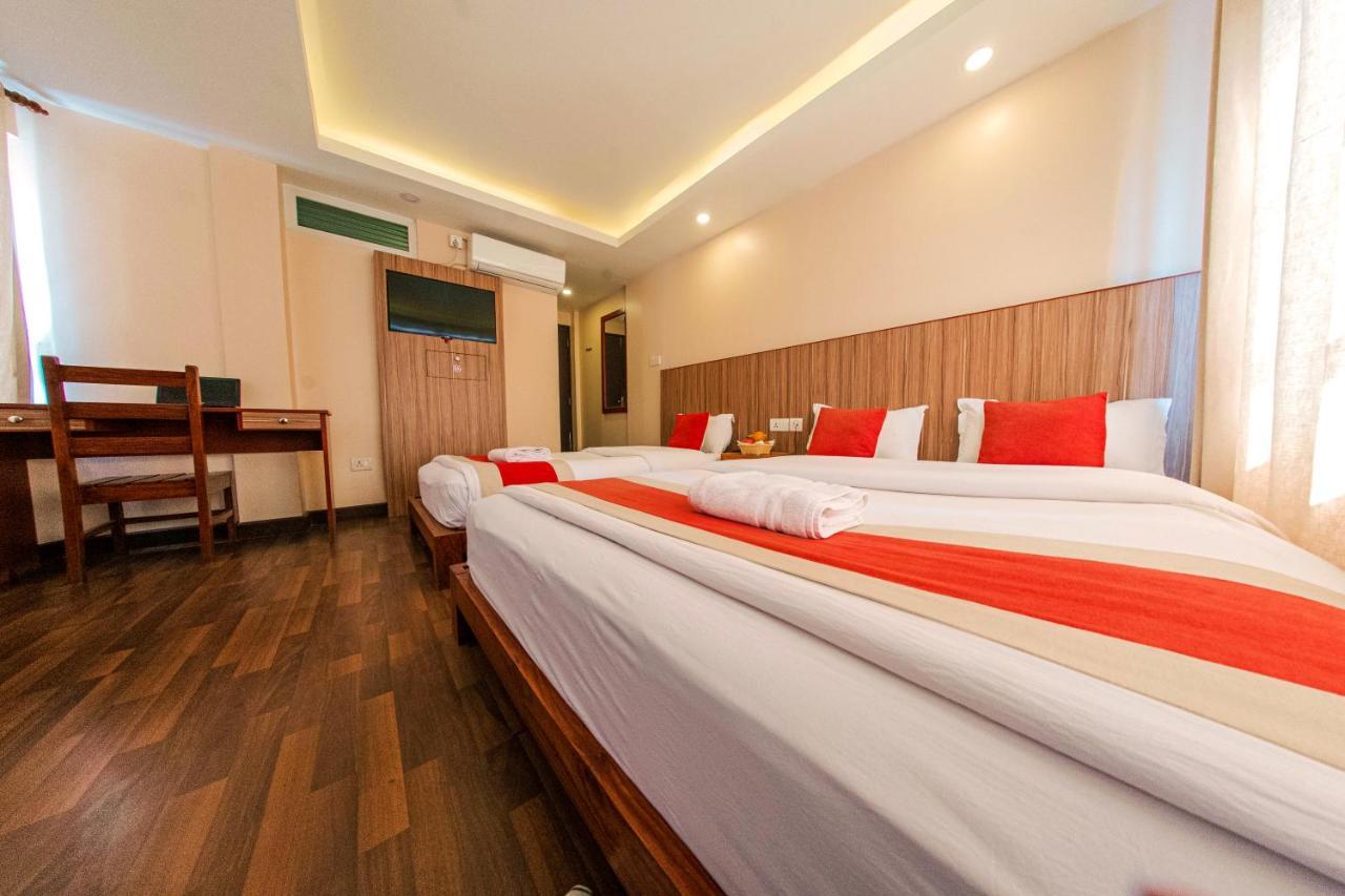 Hotel Chhimeki Катманду Екстериор снимка