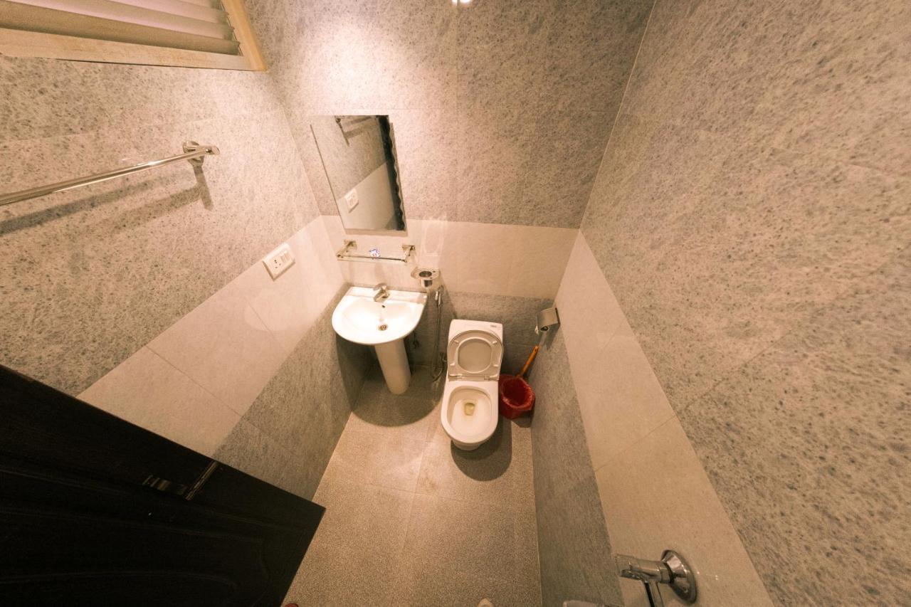 Hotel Chhimeki Катманду Екстериор снимка