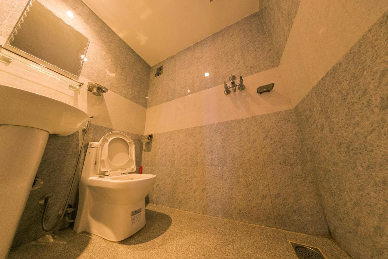 Hotel Chhimeki Катманду Екстериор снимка