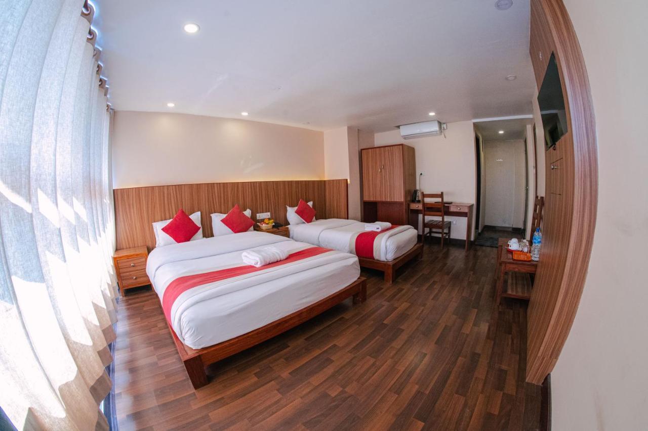 Hotel Chhimeki Катманду Екстериор снимка